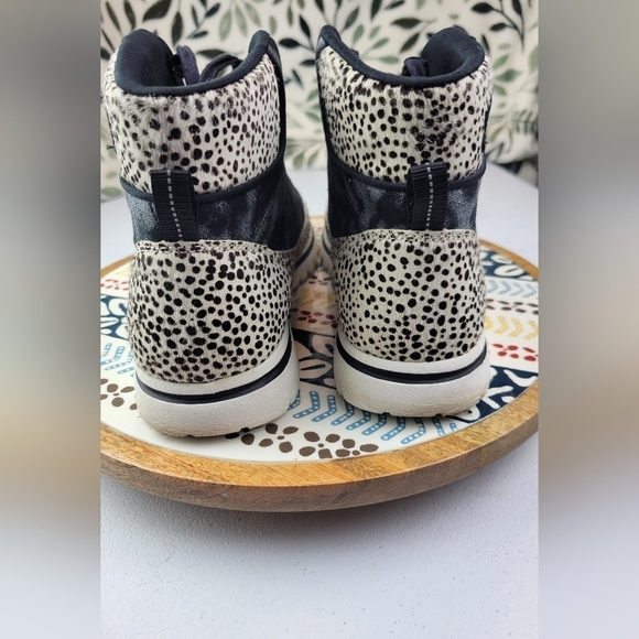 Sorel Polka Dot Cuir Hair Ankle Boots Women’s 11M - Picture 4 of 8